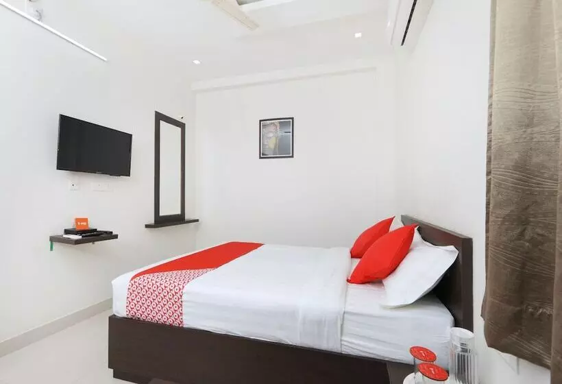 Hotelli Bhimas Residency