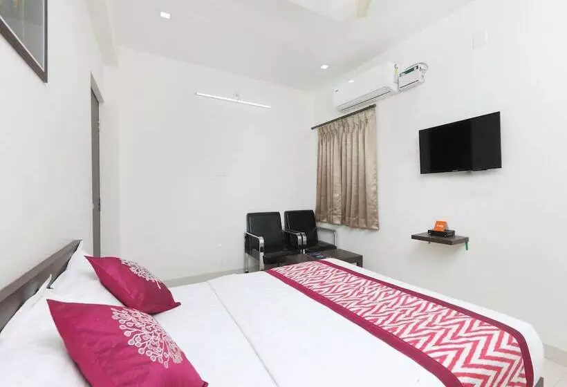 Hotelli Bhimas Residency