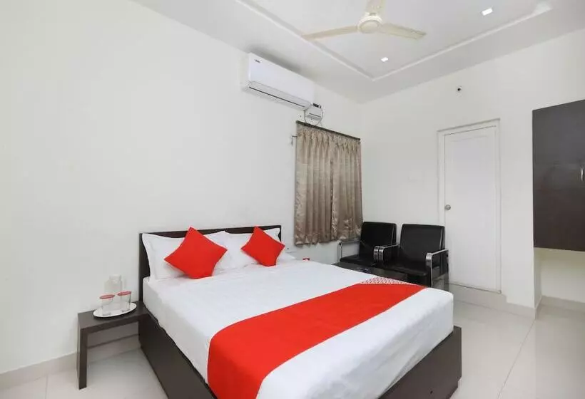 Hotelli Bhimas Residency