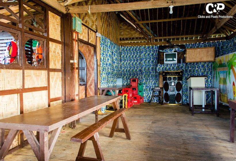 酒店 Enchanted River Rock Island Resort