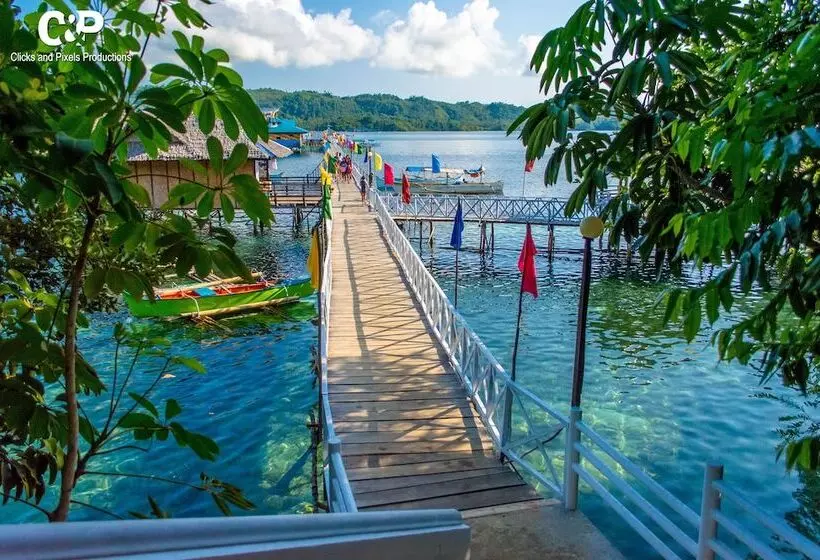 ホテル Enchanted River Rock Island Resort