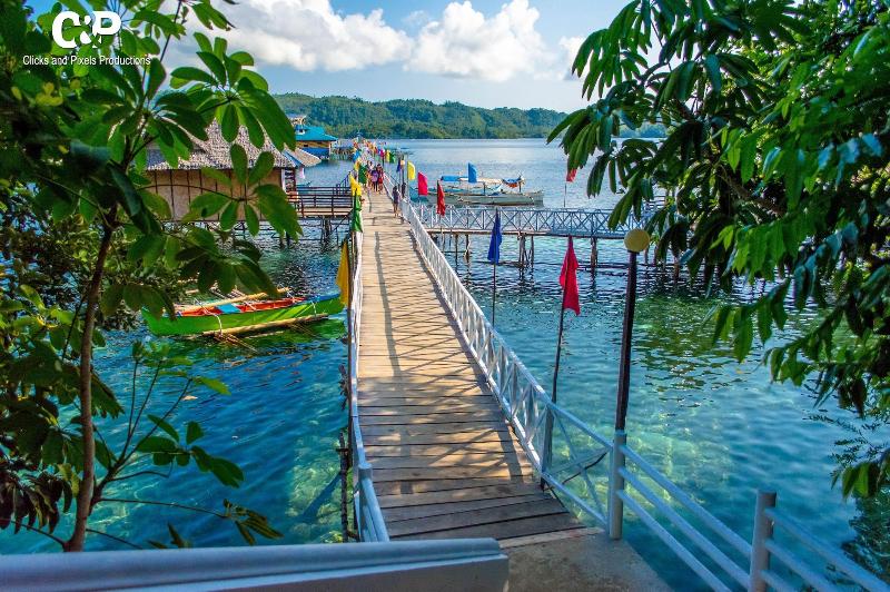 酒店 Enchanted River Rock Island Resort