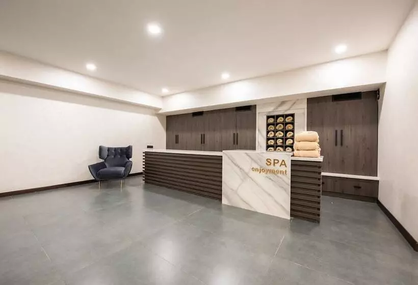 Hotelli Wyndham Garden Tashkent