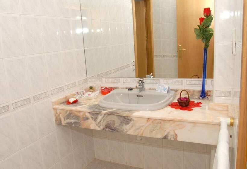 Отель Restaurante La Imperial