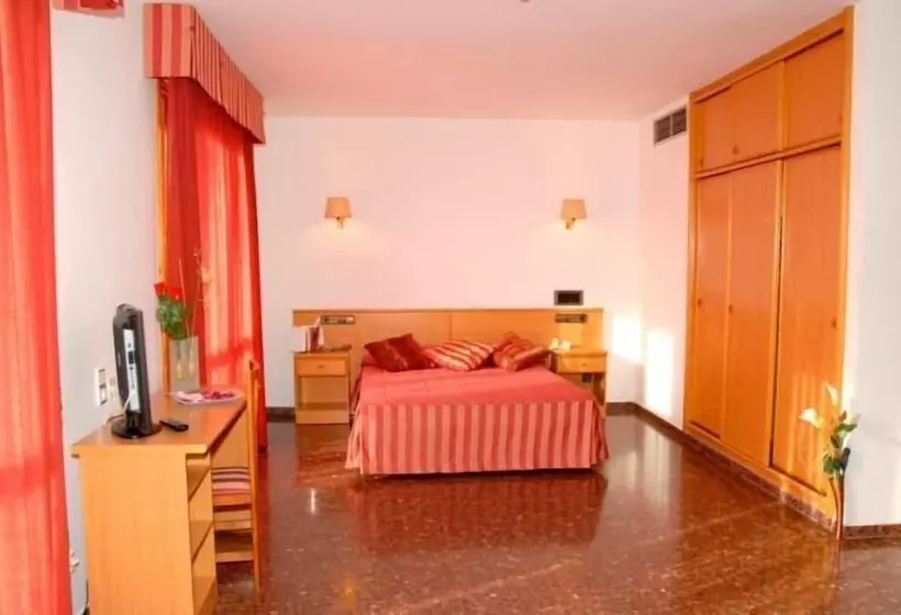 Hotelli Restaurante La Imperial