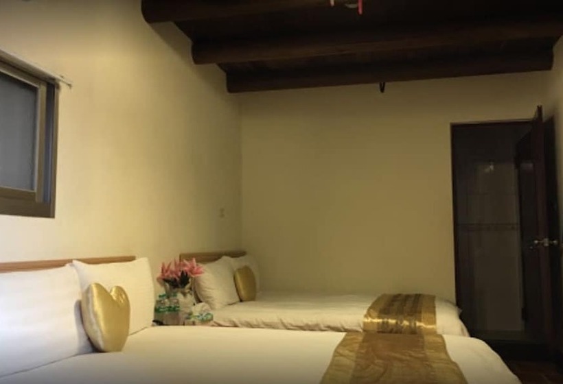 هتل W Guest House