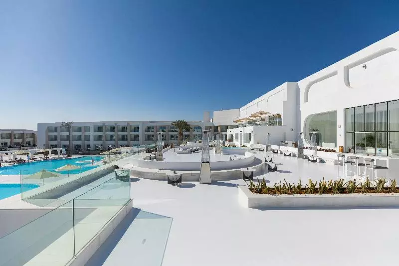 هتل White Hills Resort