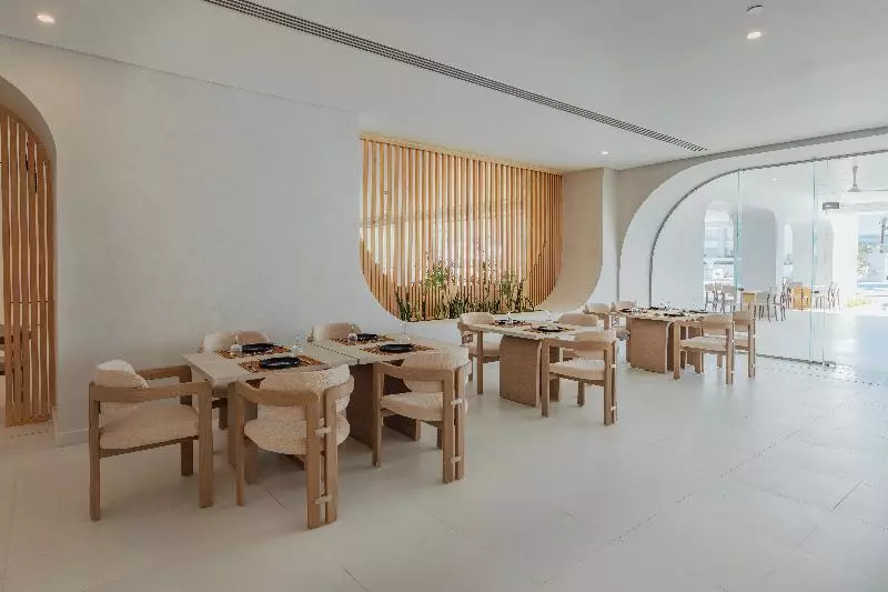 هتل White Hills Resort