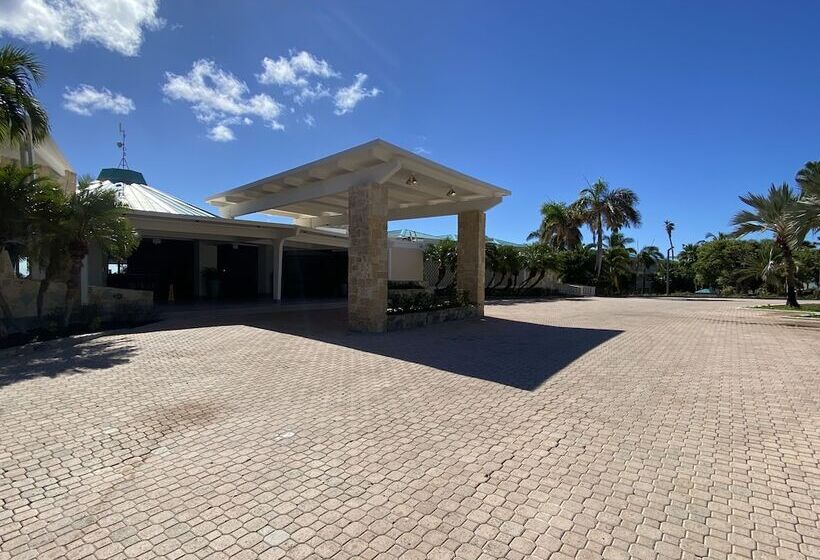 هتل All Inclusive Divi Carina Bay Beach Resort & Casino Adult Only