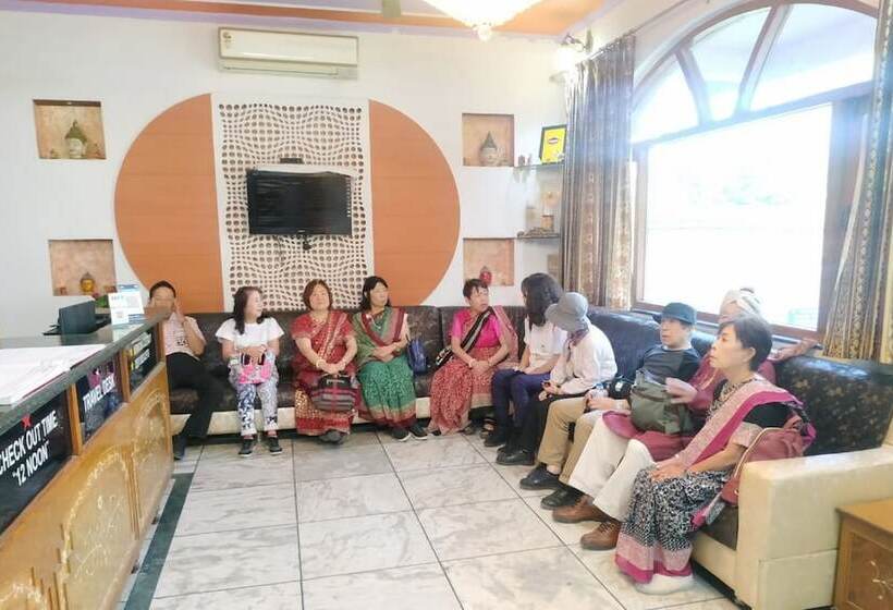 בית מלון כפרי Goroomgo Taj View Agra