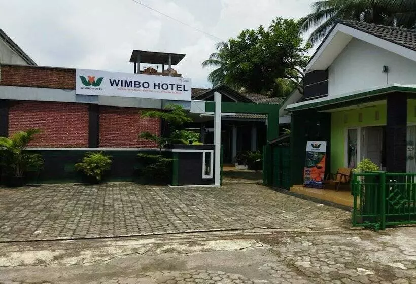 Wimbo Hotel Borobudur