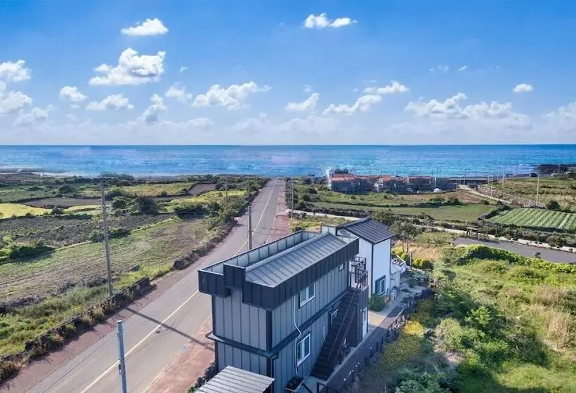 Jeju Kkot Hyang Gi Badasori Pension