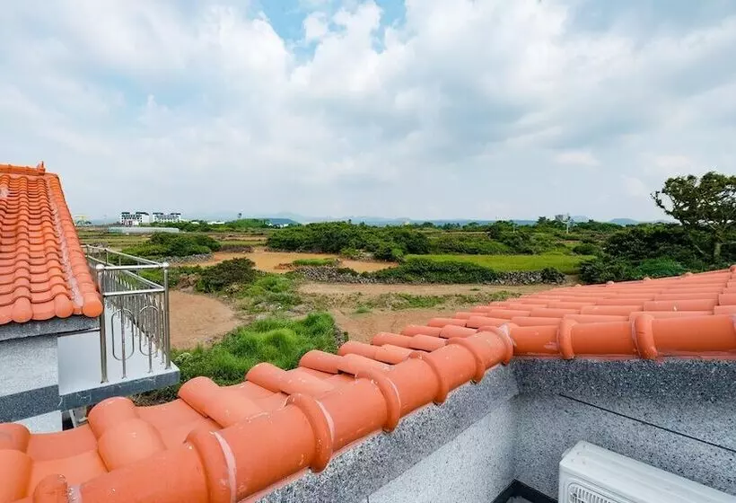 Jeju Pelong Pension