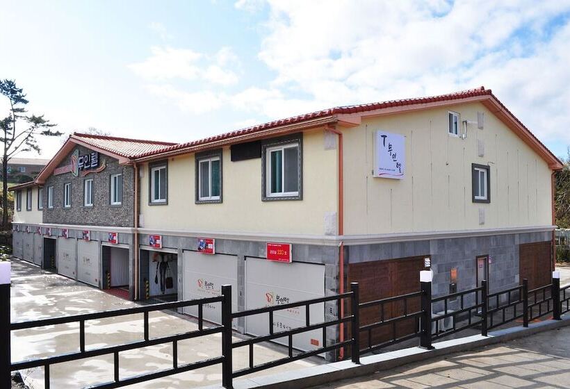 Jeju T Self Check In Motel