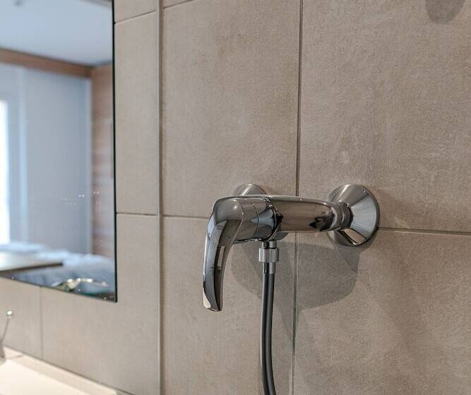 Los Lorentes Residences