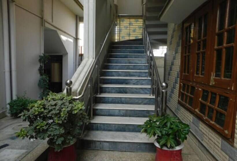 پانسیون Pak Palace Guest House Abbottabad