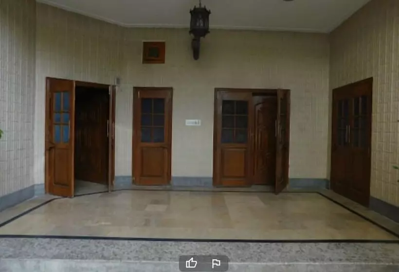 پانسیون Pak Palace Guest House Abbottabad