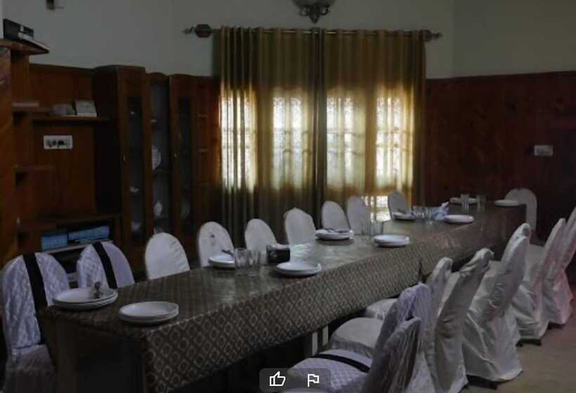 پانسیون Pak Palace Guest House Abbottabad