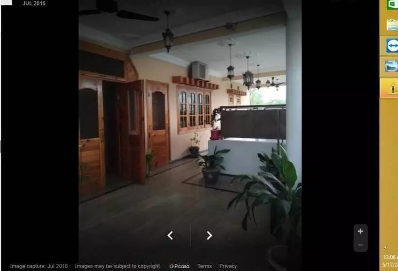 پانسیون Pak Palace Guest House Abbottabad