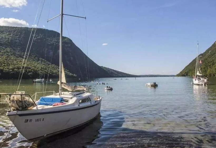 Burke Mountain Hotel & Conference Center