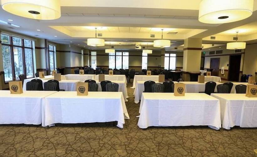 Burke Mountain Hotel & Conference Center