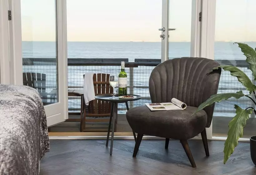 ホテル De Pier Suites