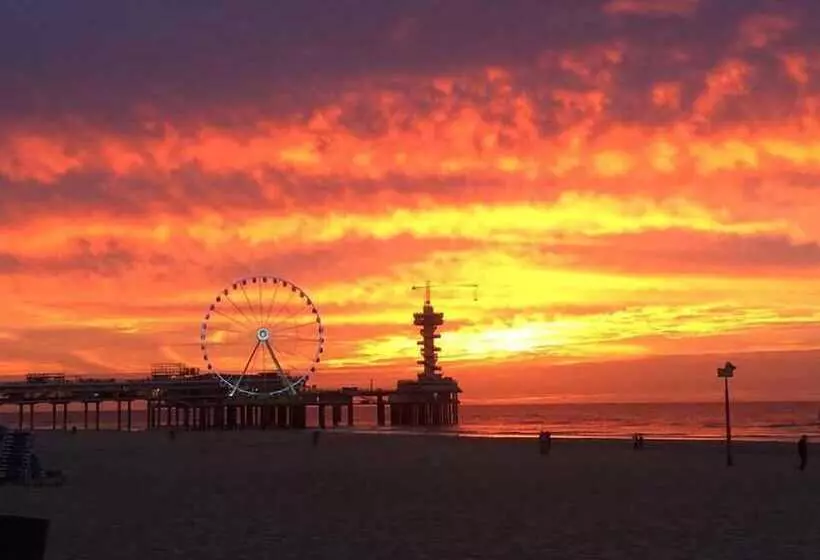 ホテル De Pier Suites