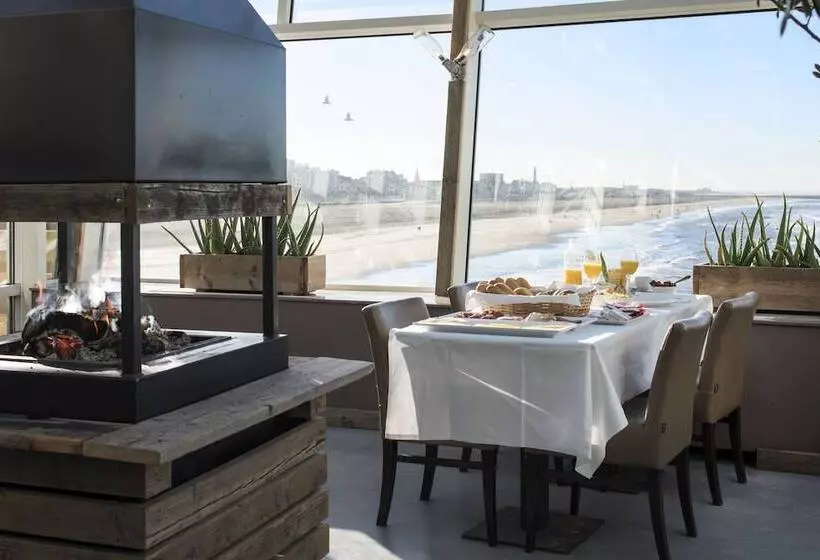 ホテル De Pier Suites