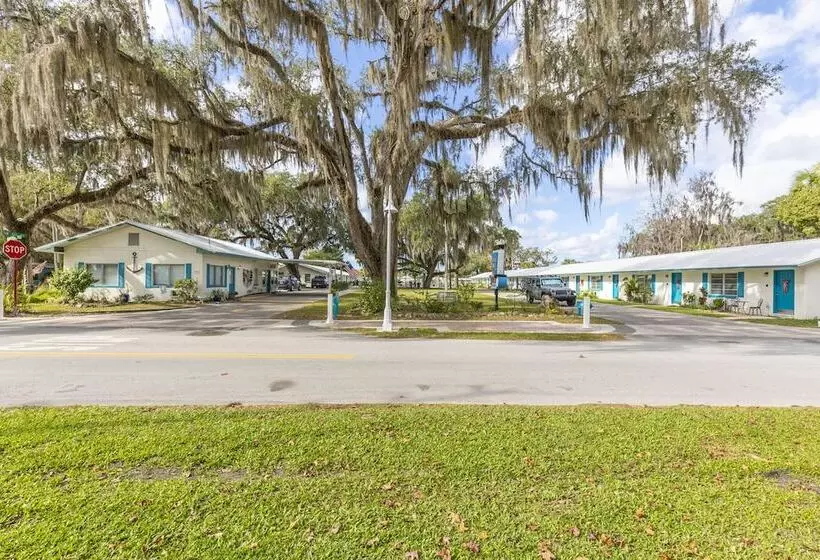 Hotelli King S Bay Lodge