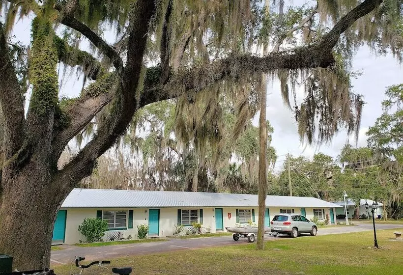 Hotelli King S Bay Lodge