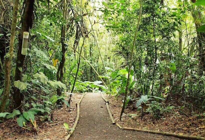 هتل Pacoche Lodge & Reserve