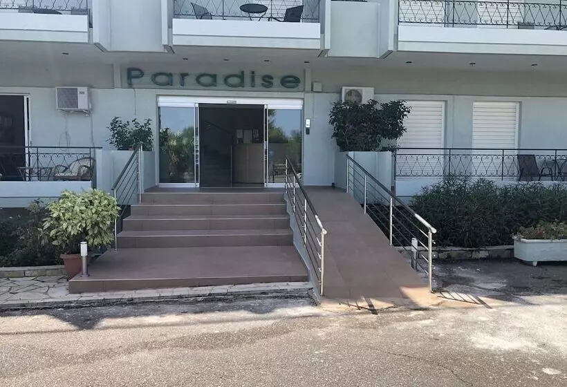 ホテル Paradise