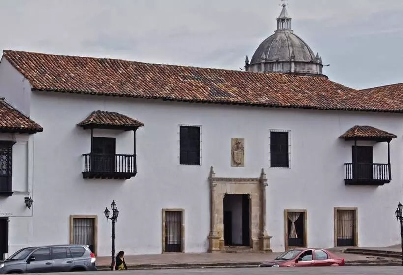 ホテル Parque Santander Tunja