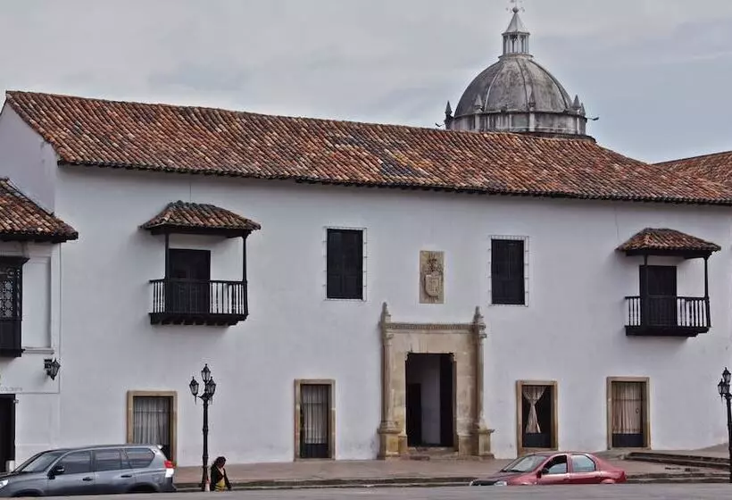 ホテル Parque Santander Tunja