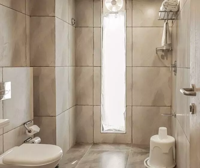 Hotelli Regenta Central Somnath, Bhalpara