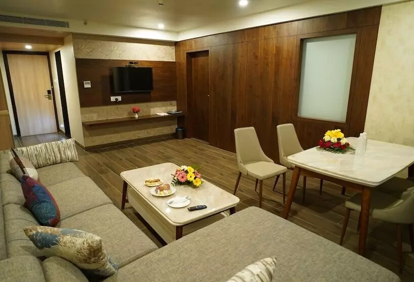 Hotelli Regenta Central Somnath, Bhalpara