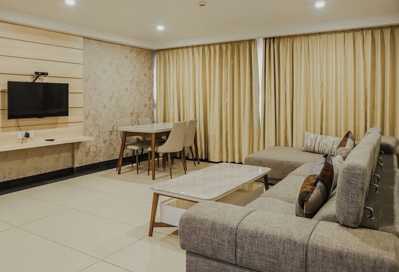 Hotel Regenta Central Somnath, Bhalpara