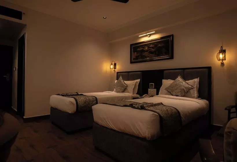 ホテル The Budhil Park