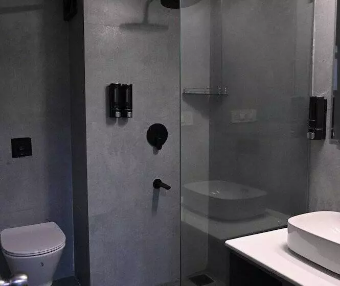 ホテル The Budhil Park