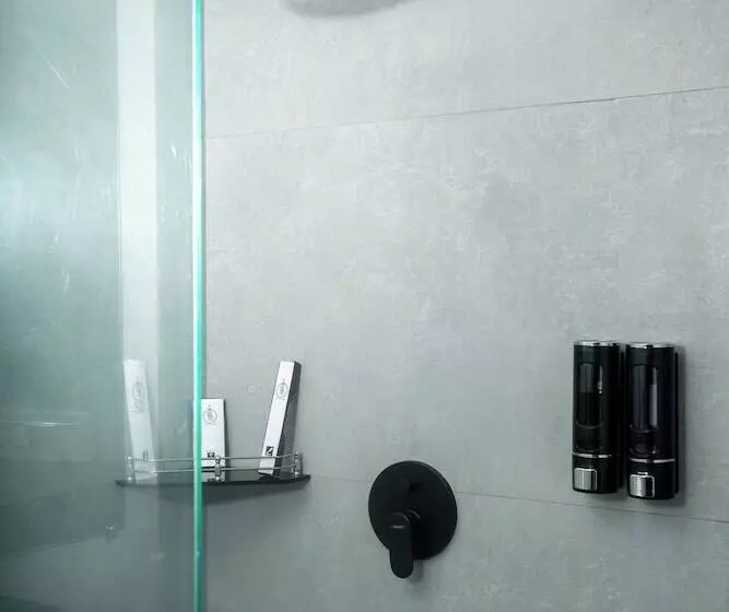 ホテル The Budhil Park