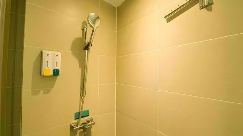 Hotelli City Comfort Inn Yulin Walking Street