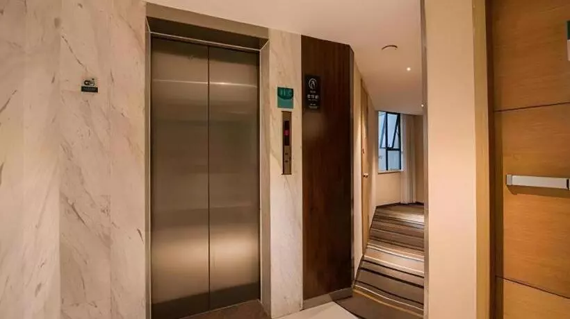 Hotelli City Comfort Inn Yulin Walking Street