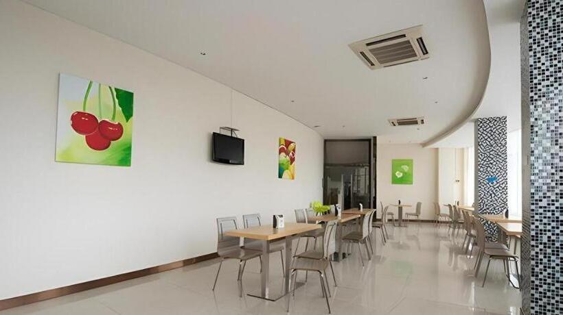 בית מלון כפרי City Comfort Inn Yulin Walking Street