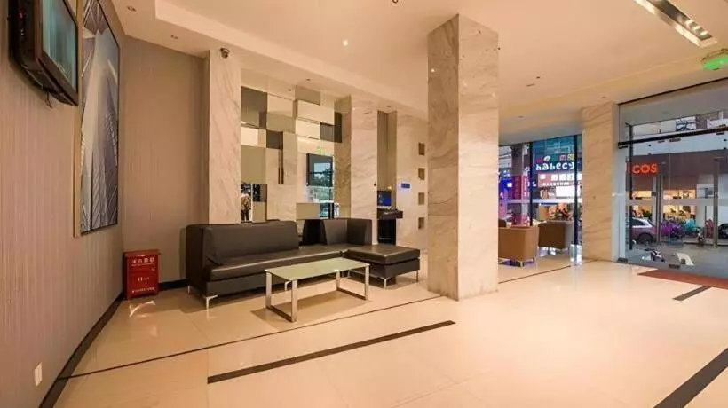 Hotelli City Comfort Inn Yulin Walking Street