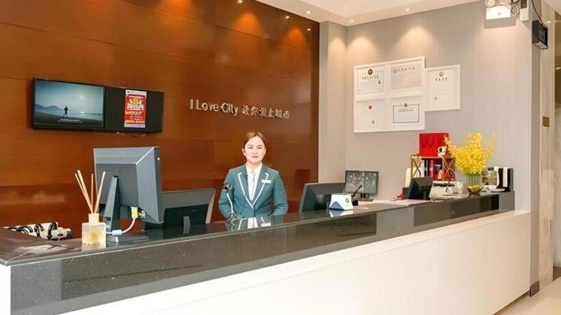 בית מלון כפרי City Comfort Inn Yulin Walking Street