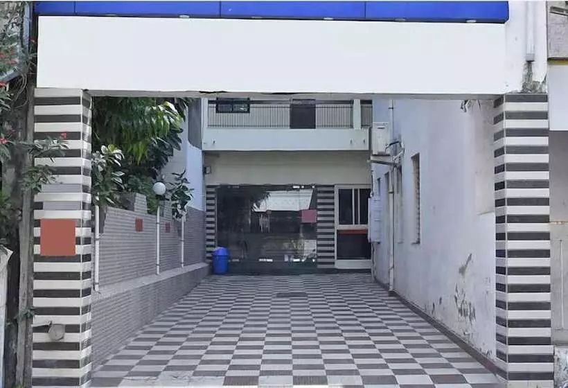 هتل Krishna Palace