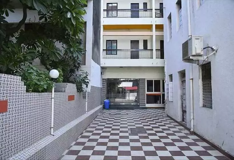 هتل Krishna Palace