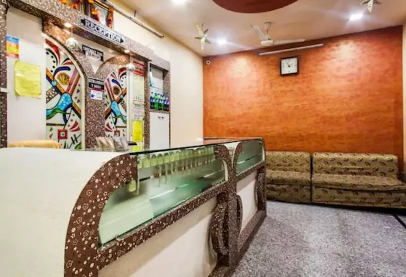 Hotelli Goroomgo Mahatma Inn Ajmer