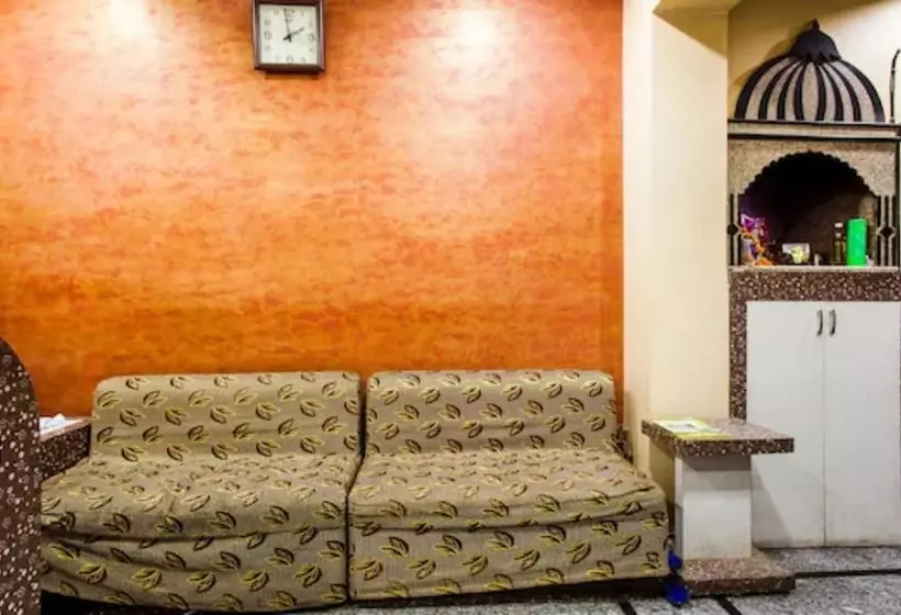 Hotelli Goroomgo Mahatma Inn Ajmer