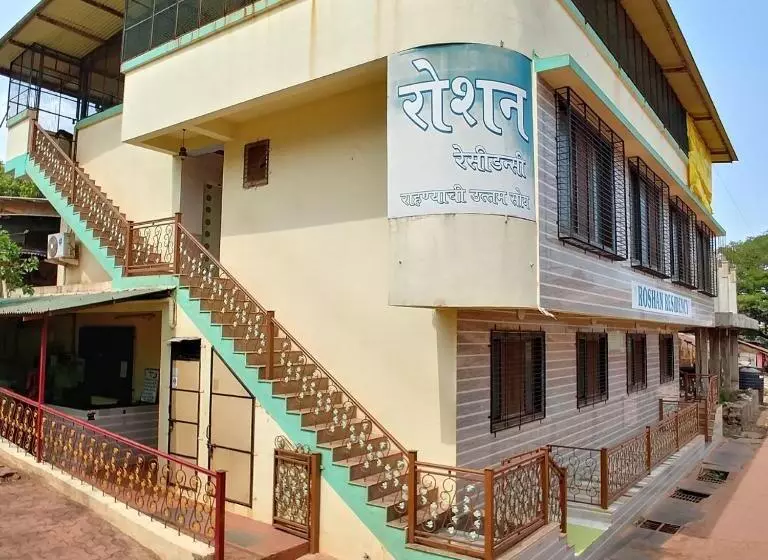 ホテル Roshan Residency Matheran